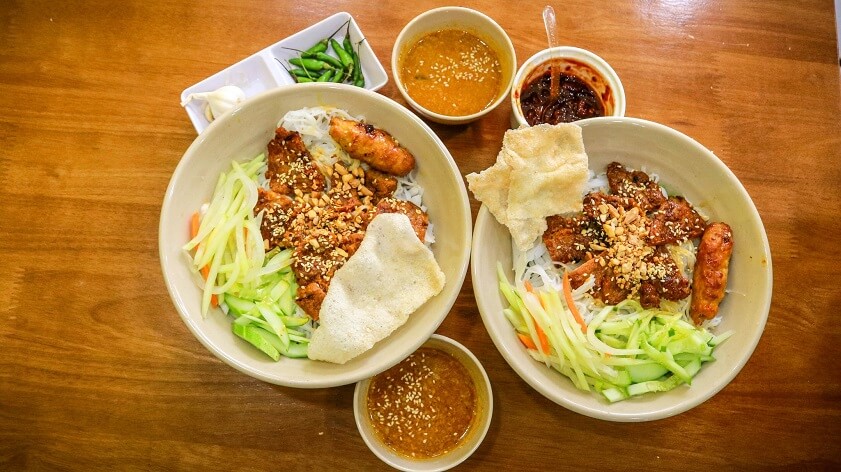 Quán bán bún thịt nướng ngon nhất Đà Nẵng